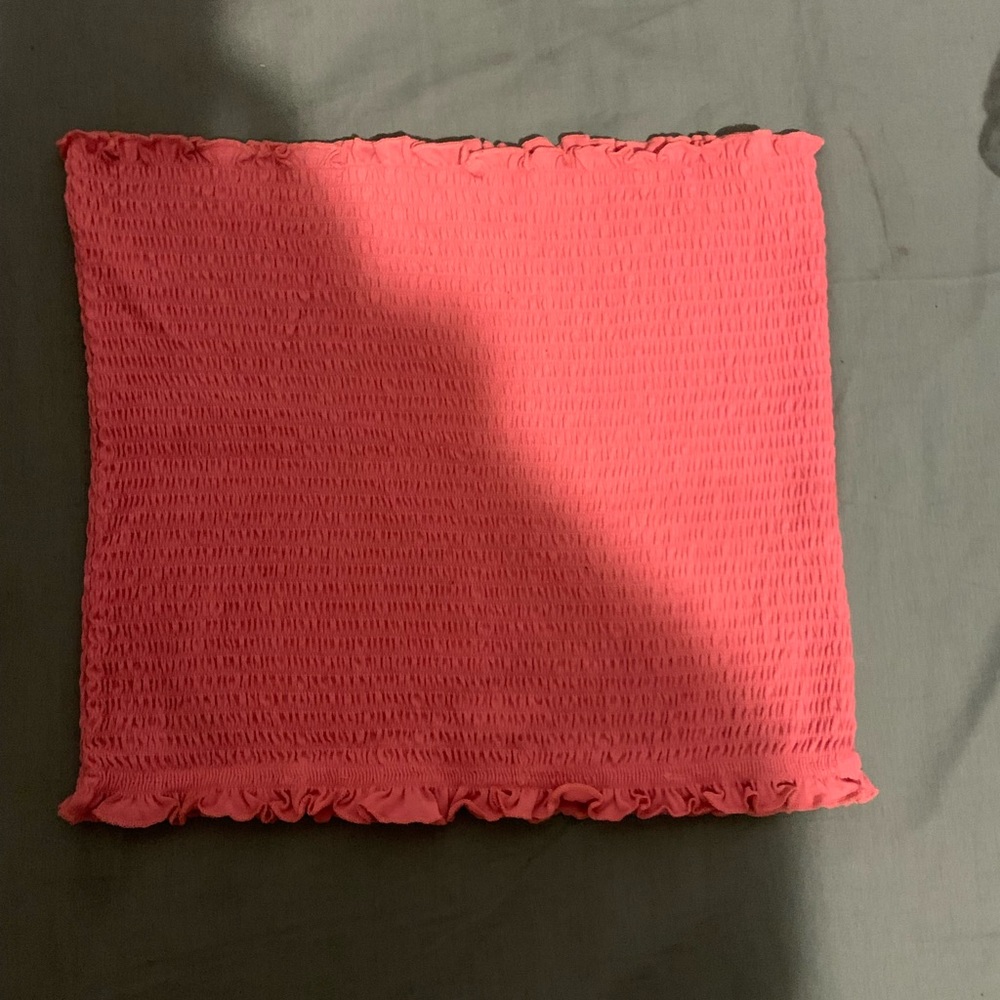 Run her tube top and relaxed boho style pants